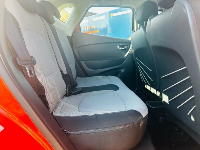 Renault Captur  Black #10