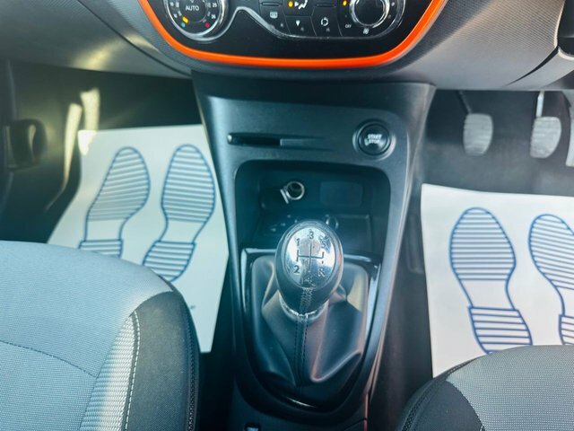 Renault Captur  Black #25