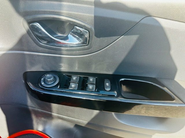 Renault Captur  Black #28