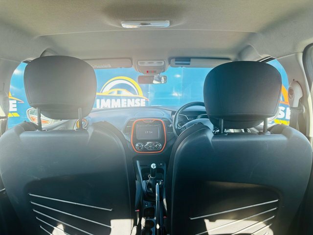 Renault Captur  Black #9