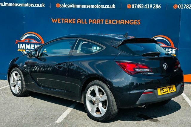 Vauxhall Astra GTC Sport Coupe Black #5