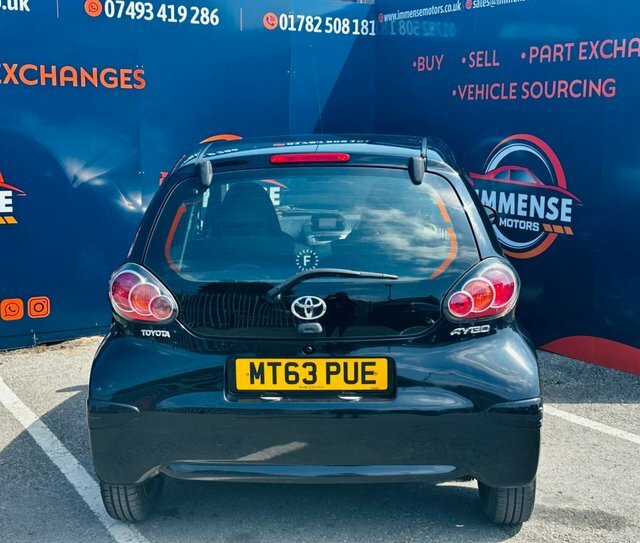 Toyota Aygo Vvt-i Move Hatchback Black #6