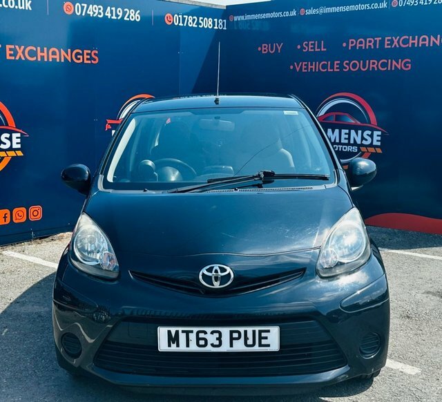 Toyota Aygo Vvt-i Move Hatchback Black #2