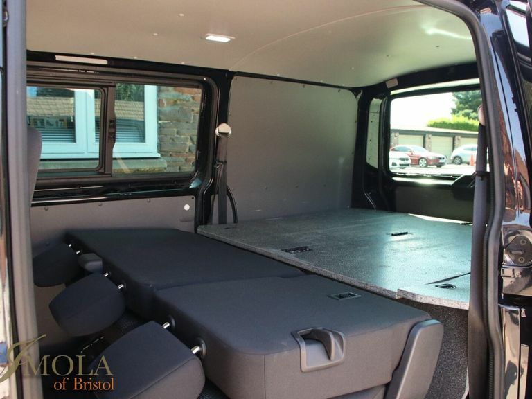 Volkswagen Transporter Transporter 2.0 Tdi T30 Highline Kombi Fwd Swb Eur NJ20JFU Black #4