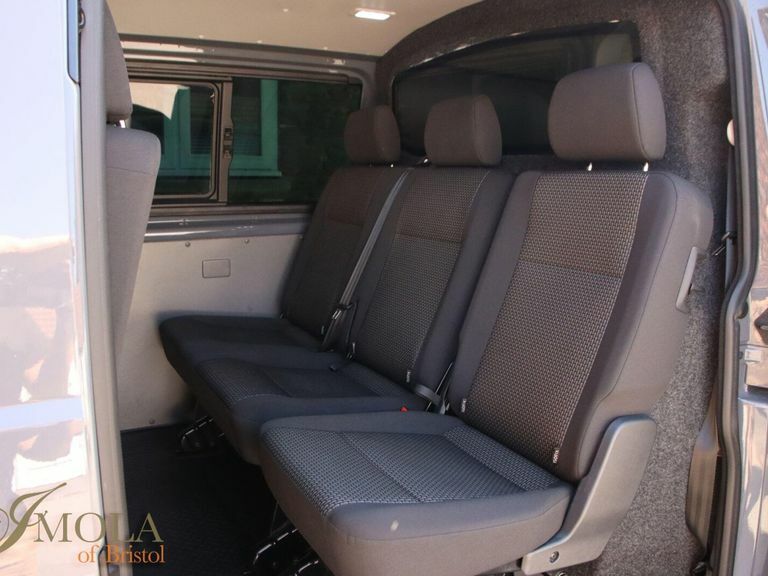 Volkswagen Transporter 2.0 Tdi T30 Highline Kombi Dsg Fwd Swb Euro 6 Ss Grey #3