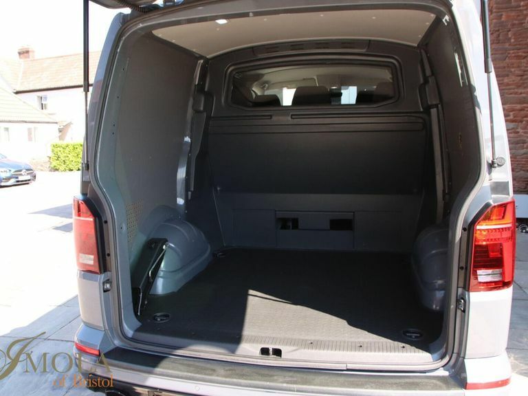 Volkswagen Transporter 2.0 Tdi T30 Highline Kombi Dsg Fwd Swb Euro 6 Ss Grey #4