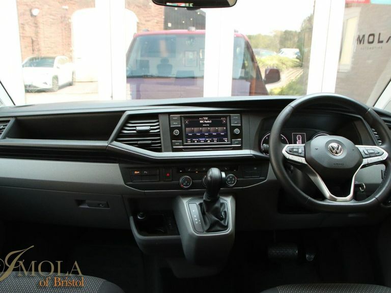 Volkswagen Transporter Mpv White #40