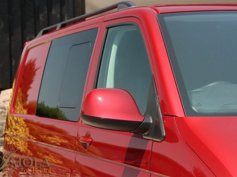Volkswagen Transporter Mpv White #7