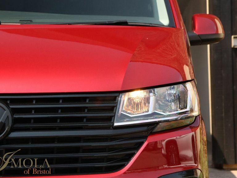 Volkswagen Transporter Mpv White #11