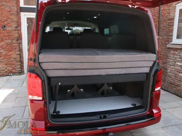 Volkswagen Transporter Mpv White #4