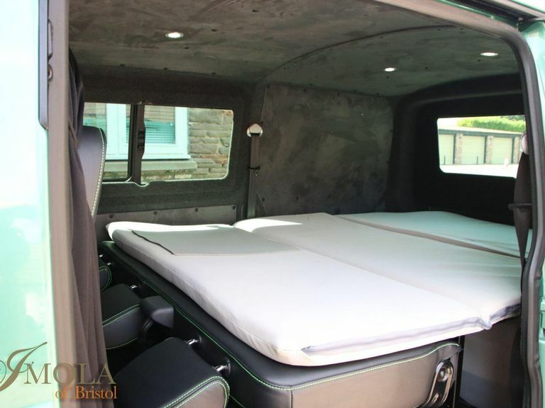 Volkswagen Transporter 2.0 Tdi T30 Highline Kombi Dsg Fwd Swb Euro 6 Ss Green #4