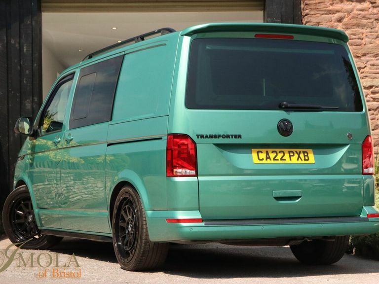 Volkswagen Transporter 2.0 Tdi T30 Highline Kombi Dsg Fwd Swb Euro 6 Ss Green #2