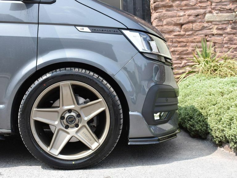 Volkswagen Transporter Transporter 2.0 Tdi T32 Highline Kombi Dsg Fwd Swb LS24BXJ Grey #3