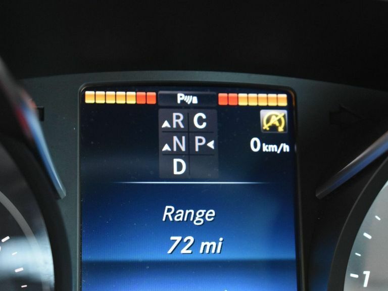 Mercedes-Benz V Class Mpv Black #47