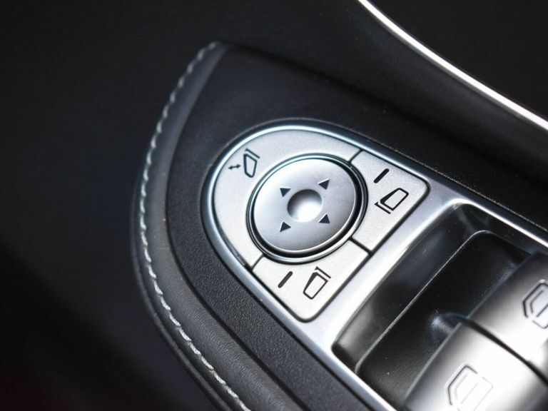 Mercedes-Benz V Class Mpv Black #56