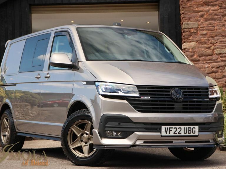 Volkswagen Transporter 2.0 Bitdi T32 Highline Kombi Dsg 4Motion Swb Euro