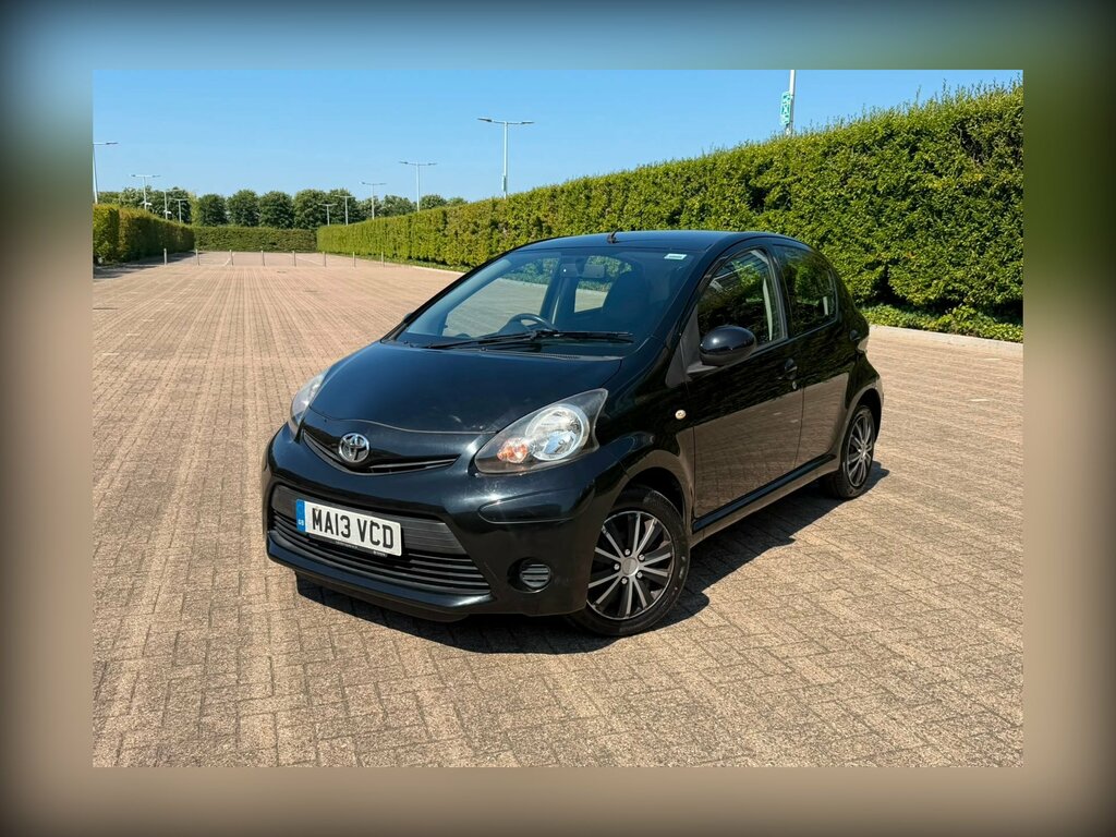 Toyota Aygo 1.0 Vvt-i Ice Hatchback Euro 5 Black #2
