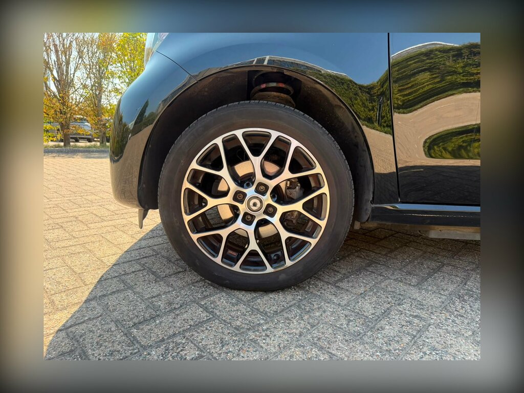 Smart Forfour 60Kw Eq Prime Exclusive 17Kwh 22Kwch Black #35