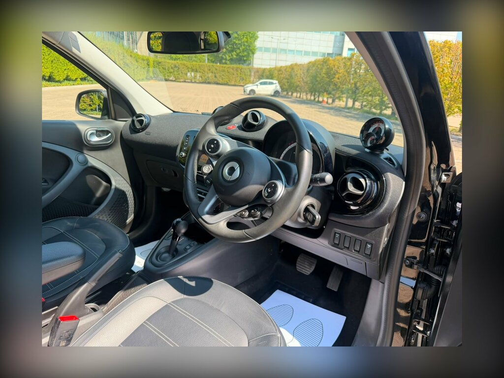 Smart Forfour 60Kw Eq Prime Exclusive 17Kwh 22Kwch Black #23