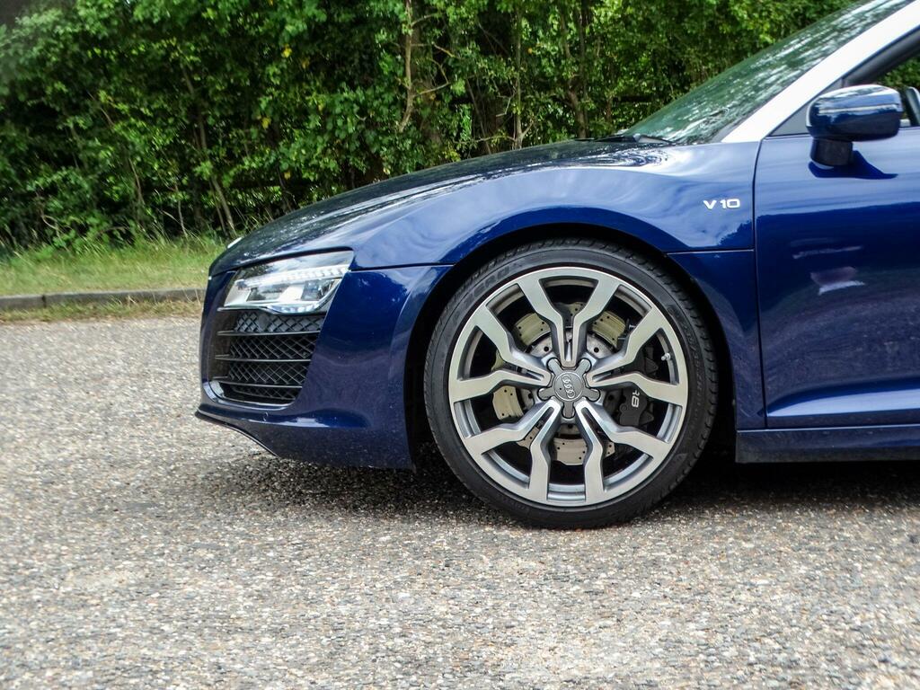Audi R8 Petrol  #5