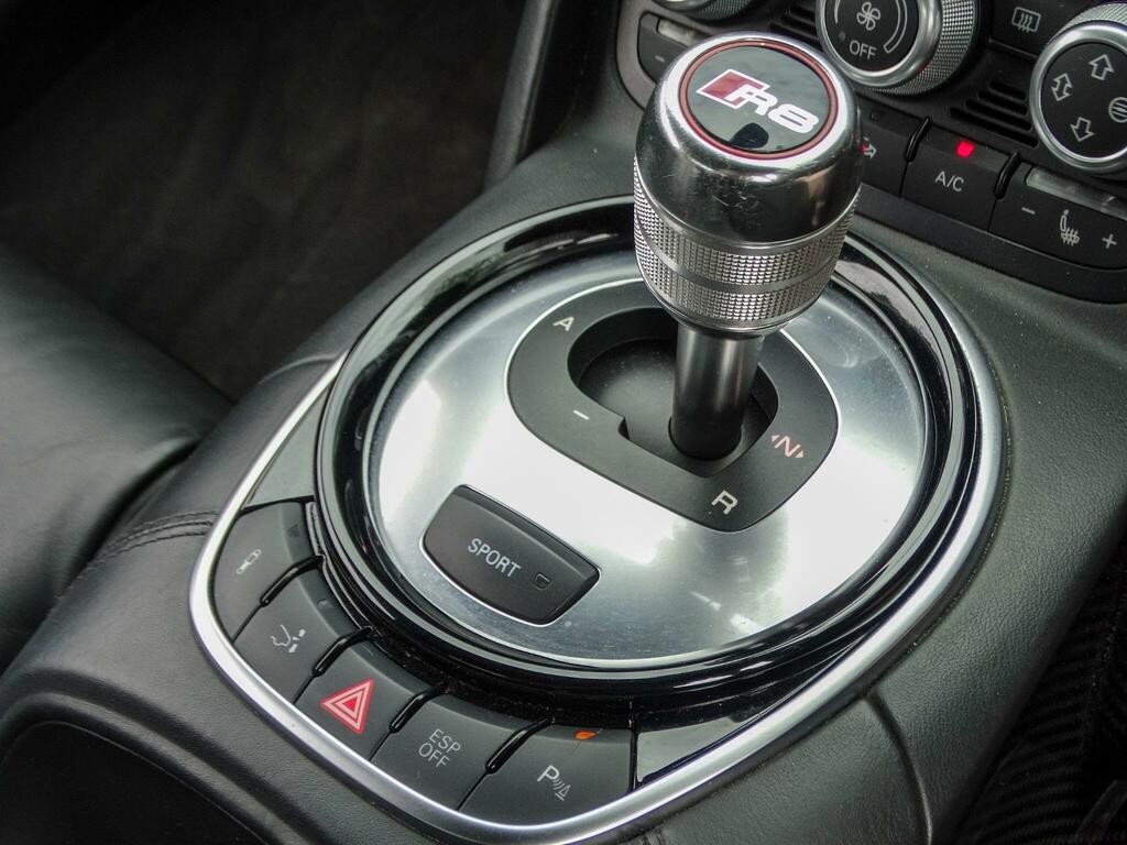 Audi R8 5.2 Fsi V10 Spyder S Tronic Quattro Euro 5  #21