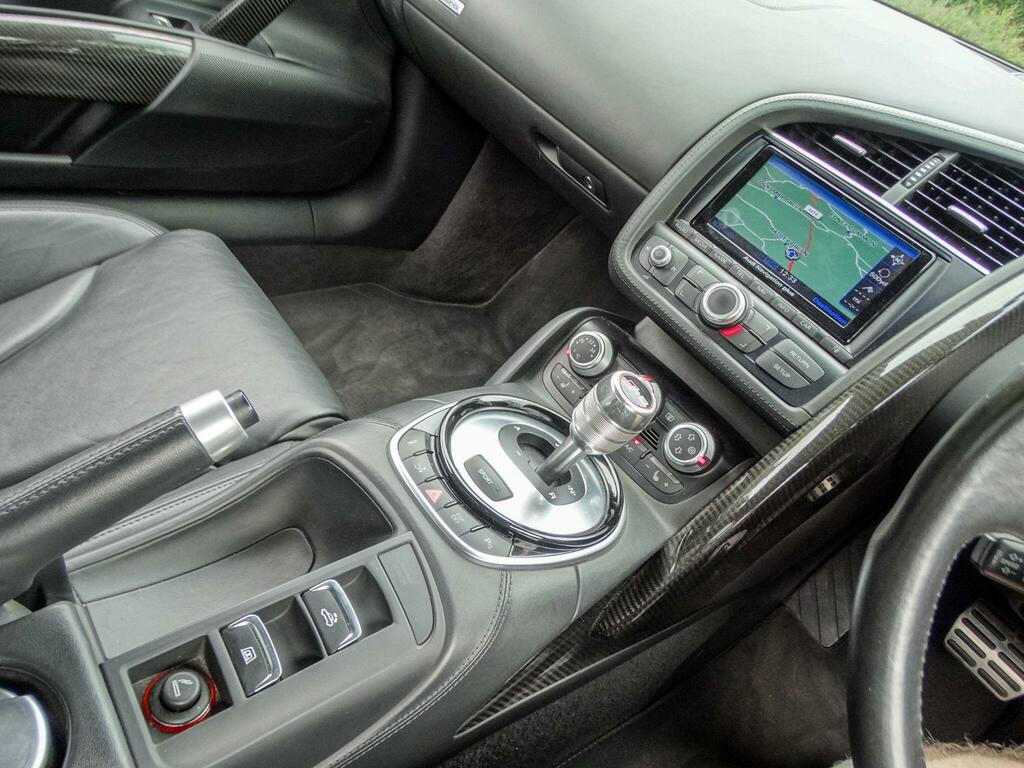 Audi R8 Petrol  #6