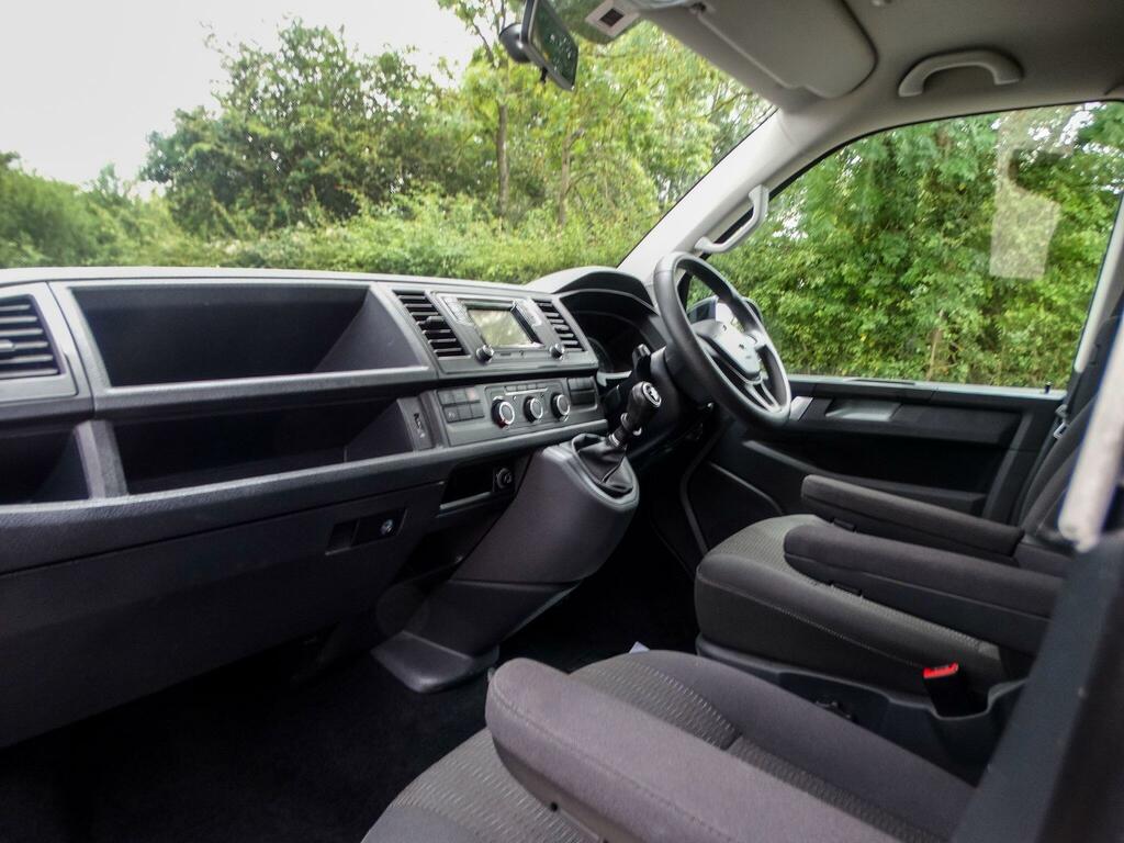 Volkswagen Transporter Shuttle Minibus 2.0 Tdi Bluemotion Tech Se Dsg Fwd Lwb Eur Black #17
