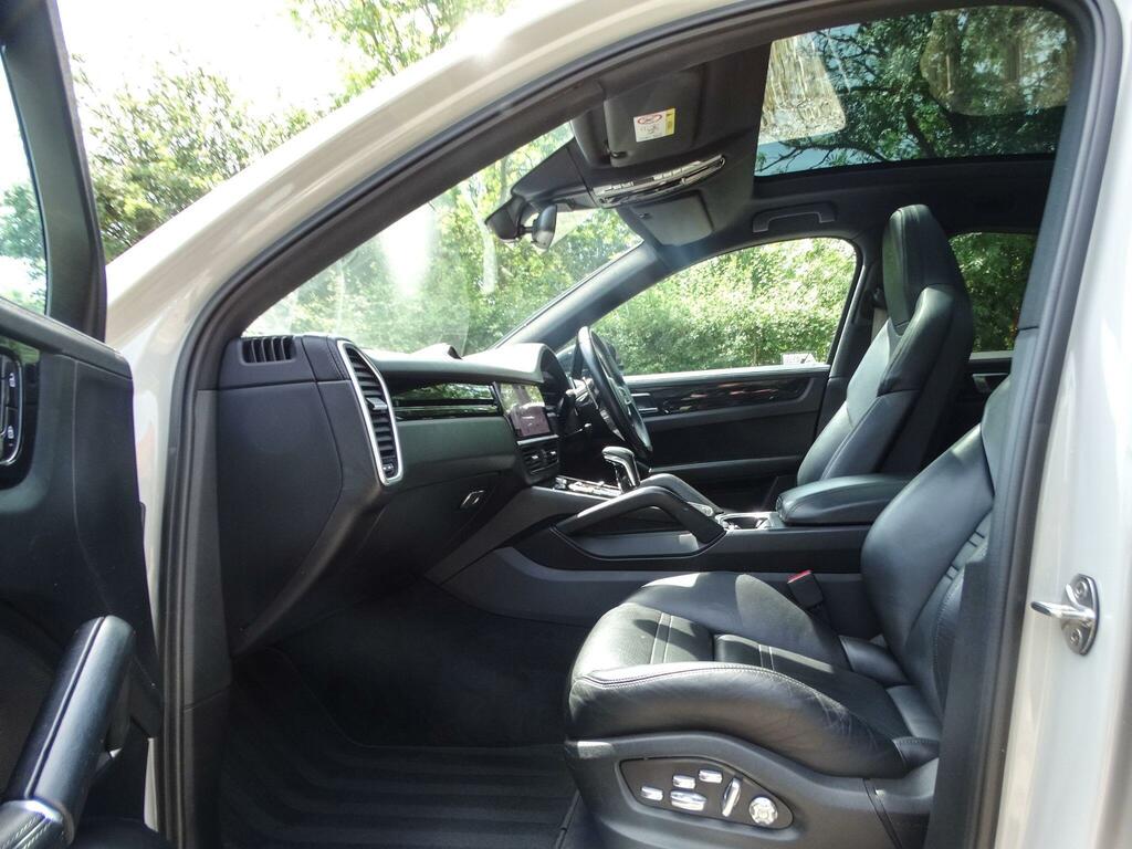 Porsche Cayenne Petrol #3