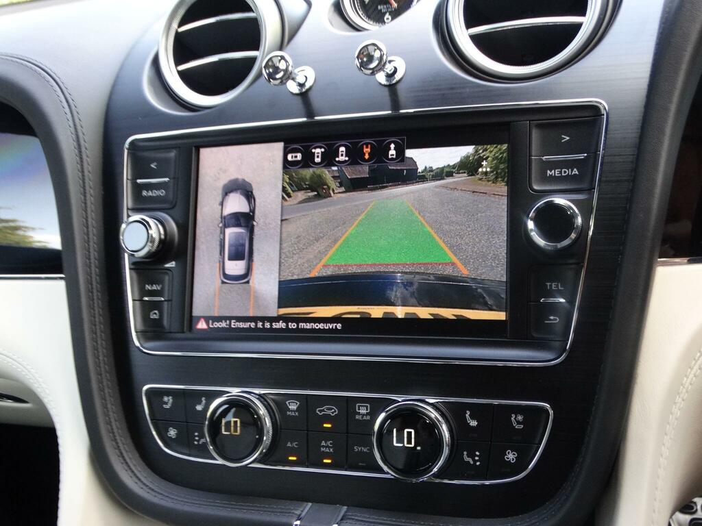 Bentley Bentayga W12 Black #26
