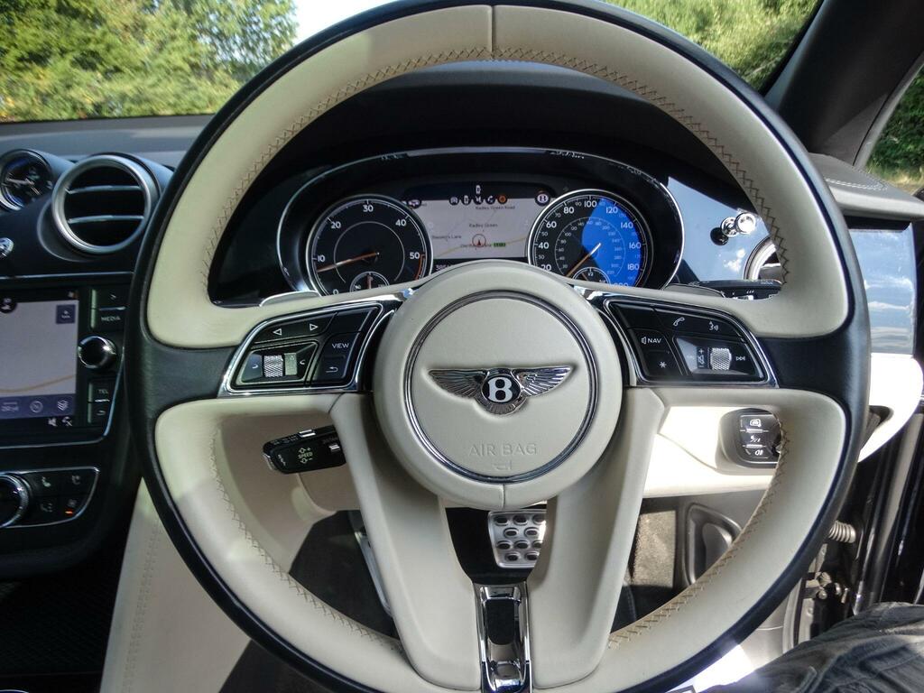 Bentley Bentayga W12 Black #7