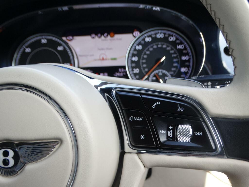 Bentley Bentayga W12 Black #33