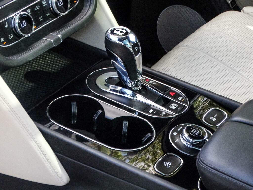 Bentley Bentayga W12 Black #20