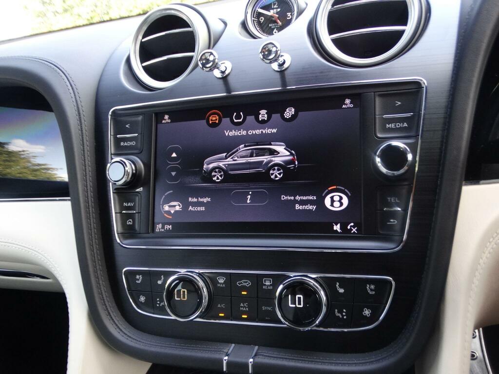 Bentley Bentayga W12 Black #29