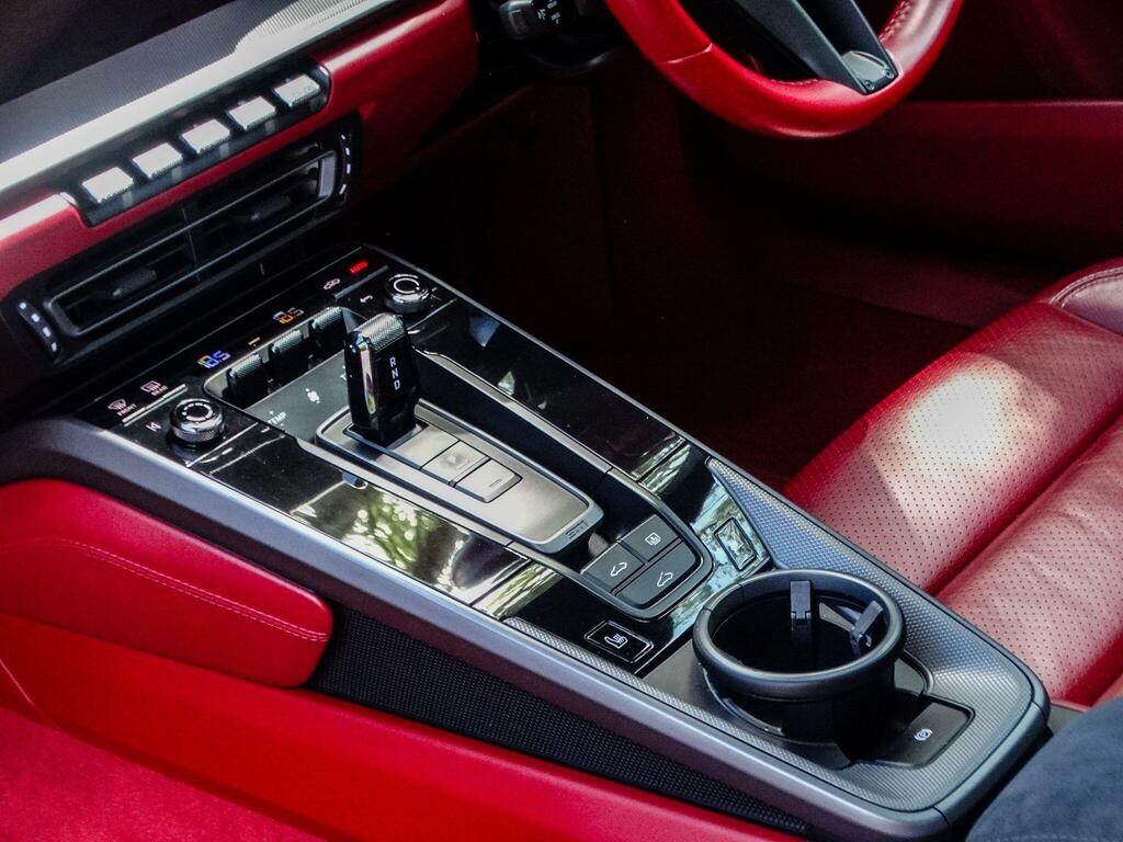 Porsche 911 Carrera S Silver #16