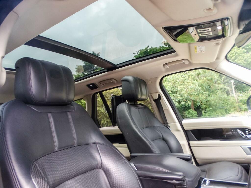 Land Rover Range Rover Vogue Se Red #23