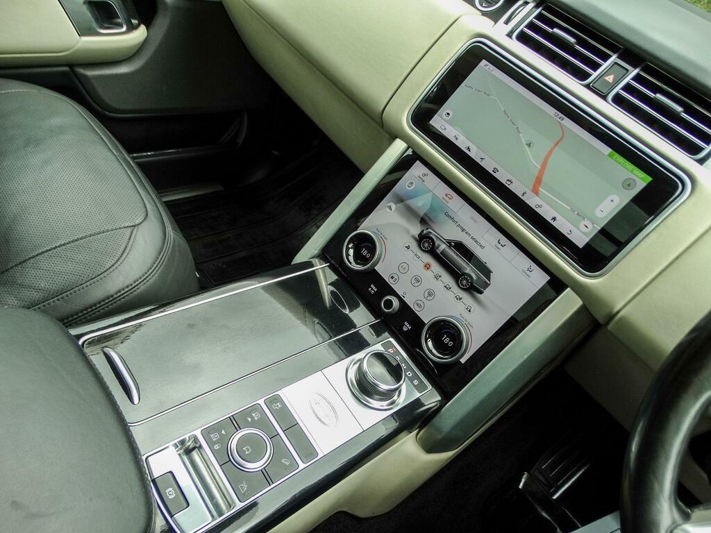 Land Rover Range Rover Vogue Se Red #6