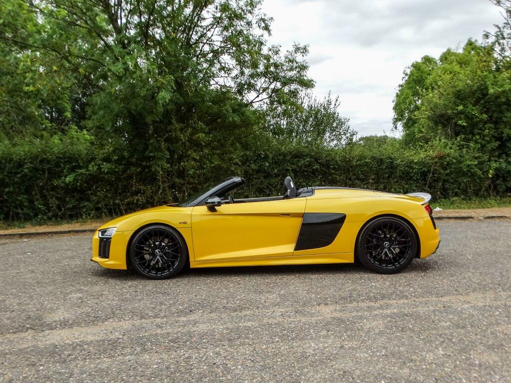 Audi R8 Petrol  #2
