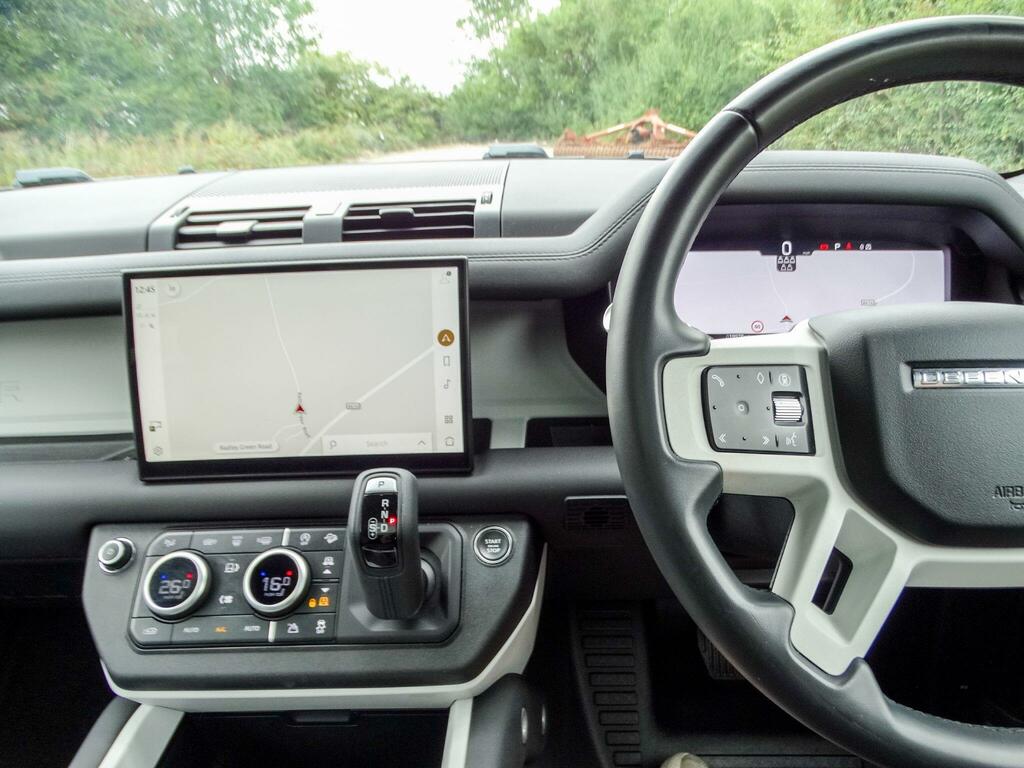 Land Rover Defender 110 X-dynamic Se Green #8