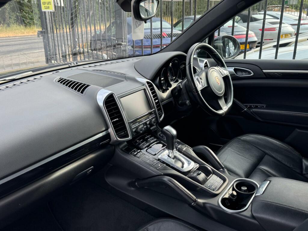 Porsche Cayenne 3.0 D V6 Tiptronic 245 Bhp Panoramic Roof Black #5