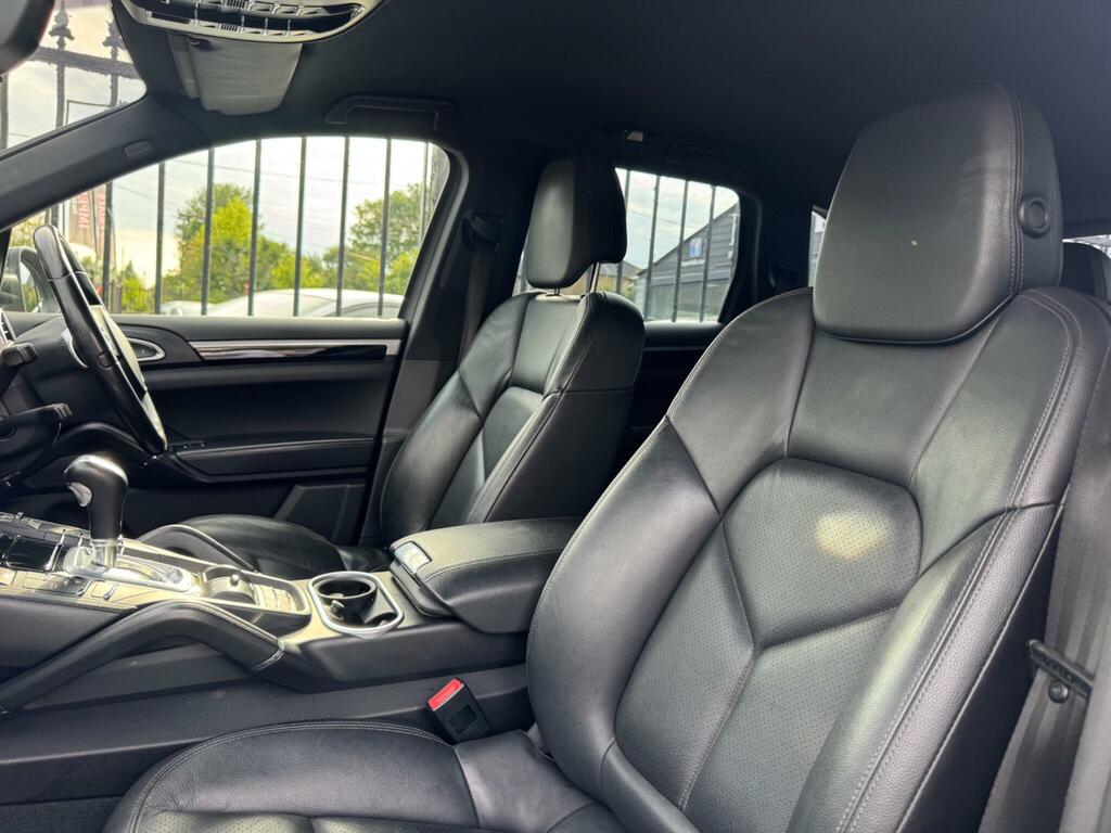 Porsche Cayenne 3.0 D V6 Tiptronic 245 Bhp Panoramic Roof Black #8