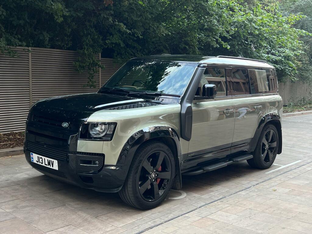 Land Rover Defender 110 Petrol 