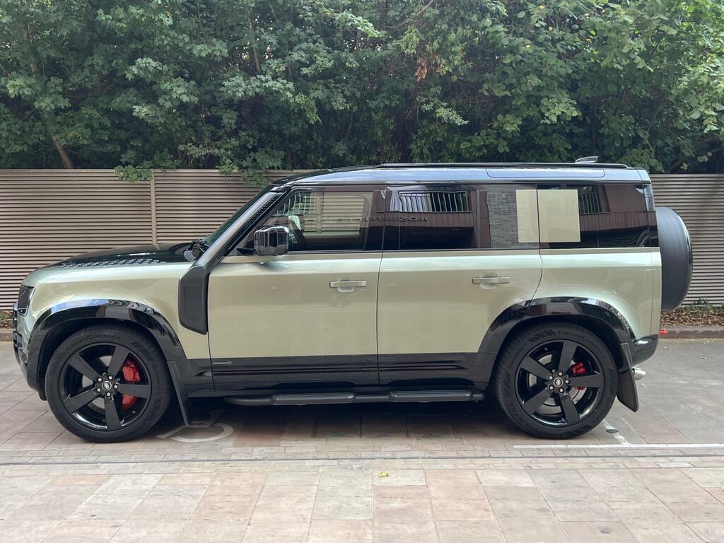 Land Rover Defender 110 Petrol  #5