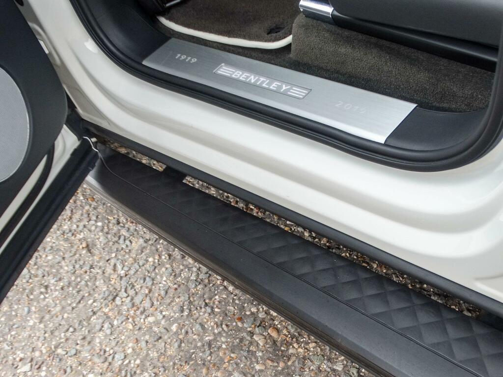 Bentley Bentayga 4.0 V8 Estate Blue #28