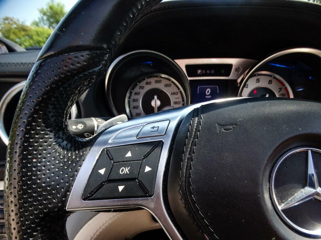 Mercedes-Benz SL Class Convertible White #28