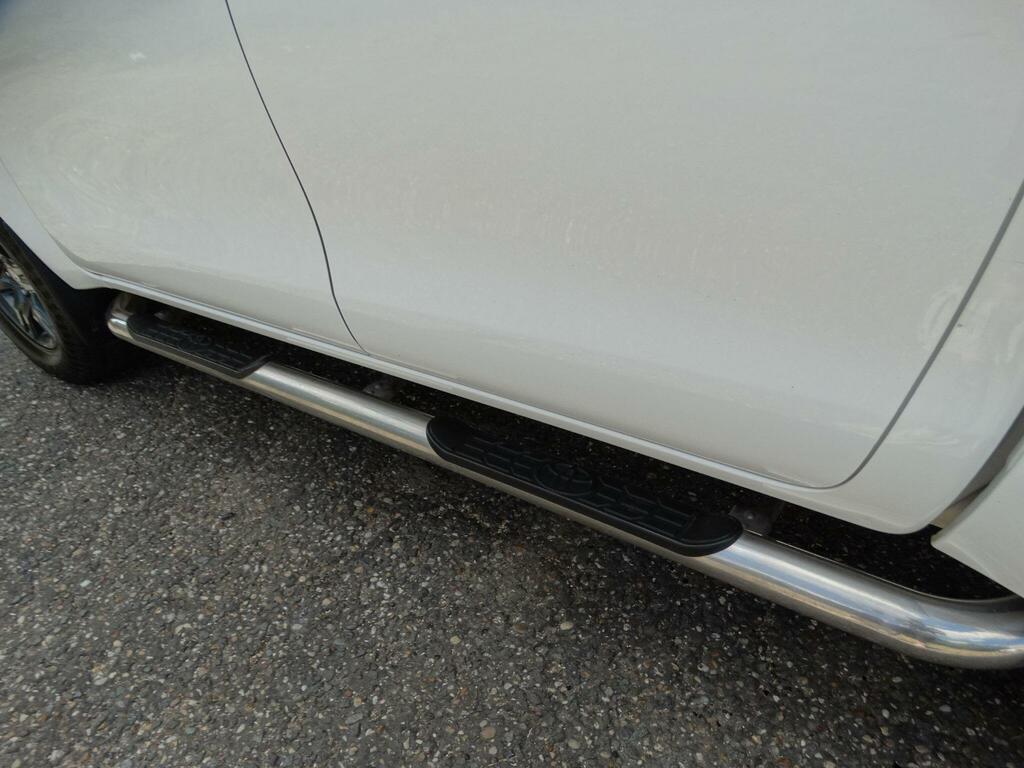 Toyota HILUX Active 4Wd D-4d Dcb White #9