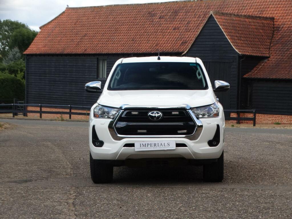 Toyota HILUX Active 4Wd D-4d Dcb White #10