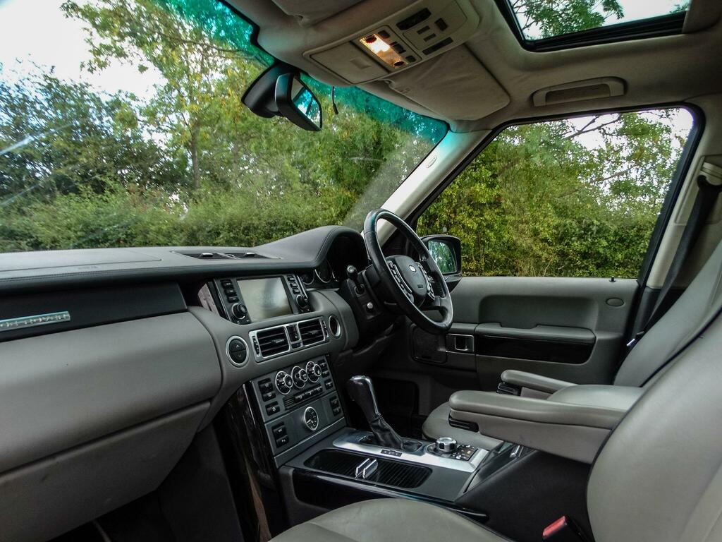 Land Rover Range Rover 3.6 Tdv8 Vogue Se 272 Bhp Silver #16