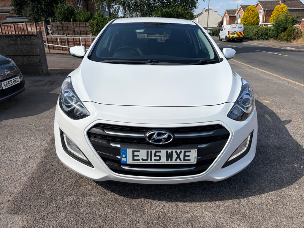 Hyundai I30 1.4 Blue Drive Se Nav Hatchback #3