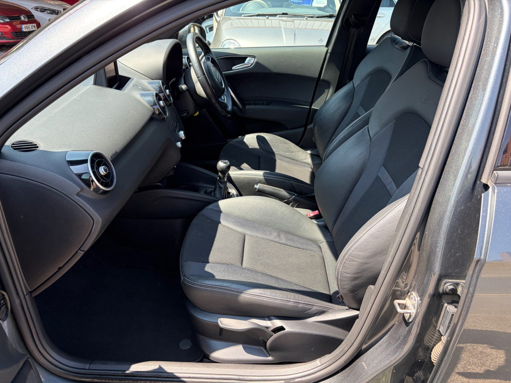Audi A1 2.0 Tdi S Line Sportback Euro 5  #4