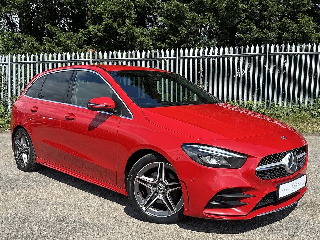 Mercedes-Benz B Class B180 Amg Line Red